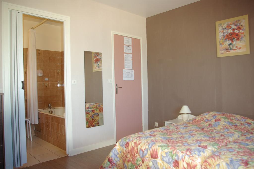 Logis Hotel Le Terminus Bourcefranc Exterior foto